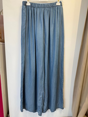 Spodnie Michela z tencelu szerokie z lejącego jeansu, cieńsze