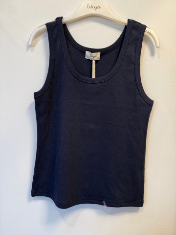 Top Wiya granatowy prążkowany z bawełną, wiskozą, bokserka