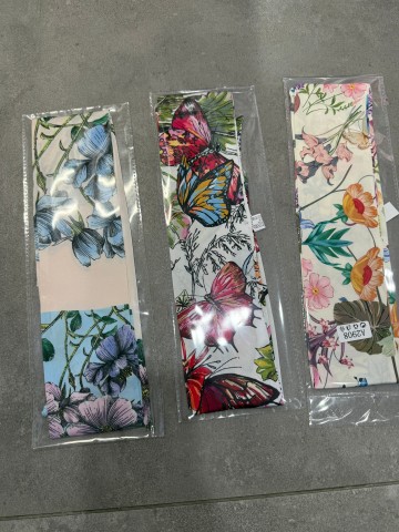Twilly wiskoza jedwab wstążka / apaszka prostokątna długa, satynowa w kwiaty, motyle, łączka, 3 wzory. 