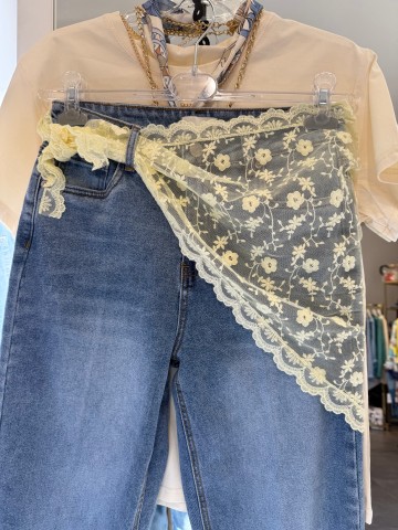 Chusta apaszka cytrynowa żółta koronkowa z wiskozy, trójkątna