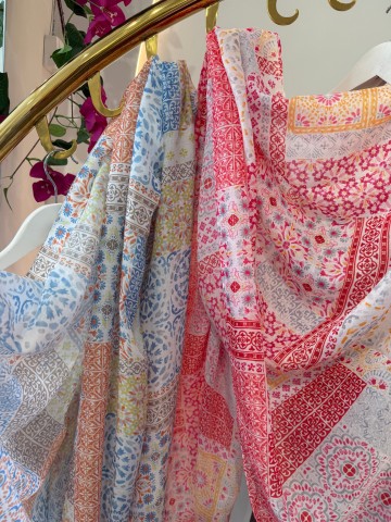 Szal Mediterraneo w mozaikę/mozaikowy niebieski i różowy z wiskozy, duży